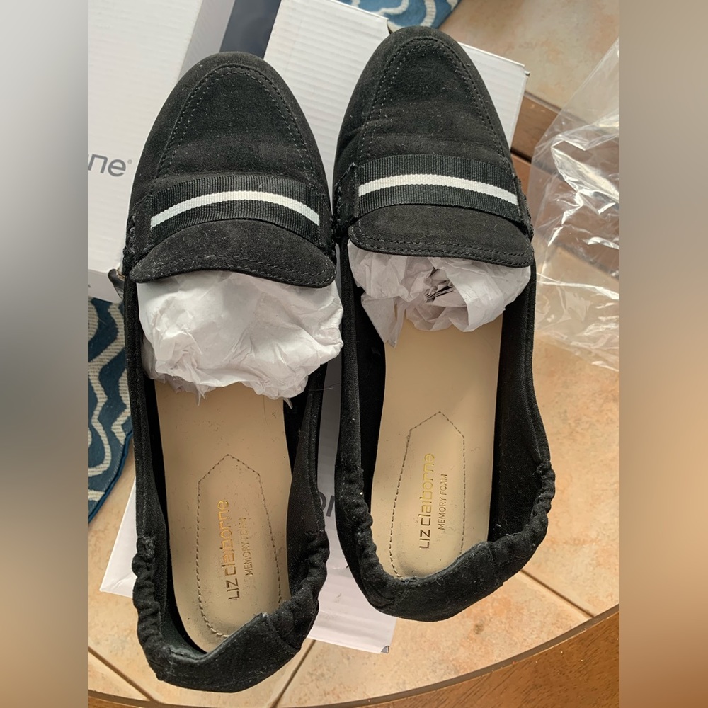 Liz Claiborne Women’s Flats
